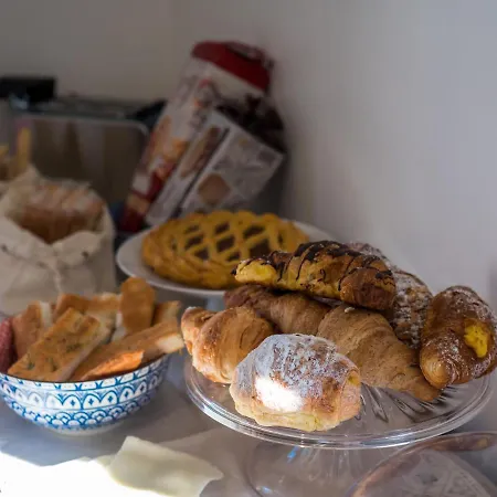 Tozza Bed & Breakfast 4*